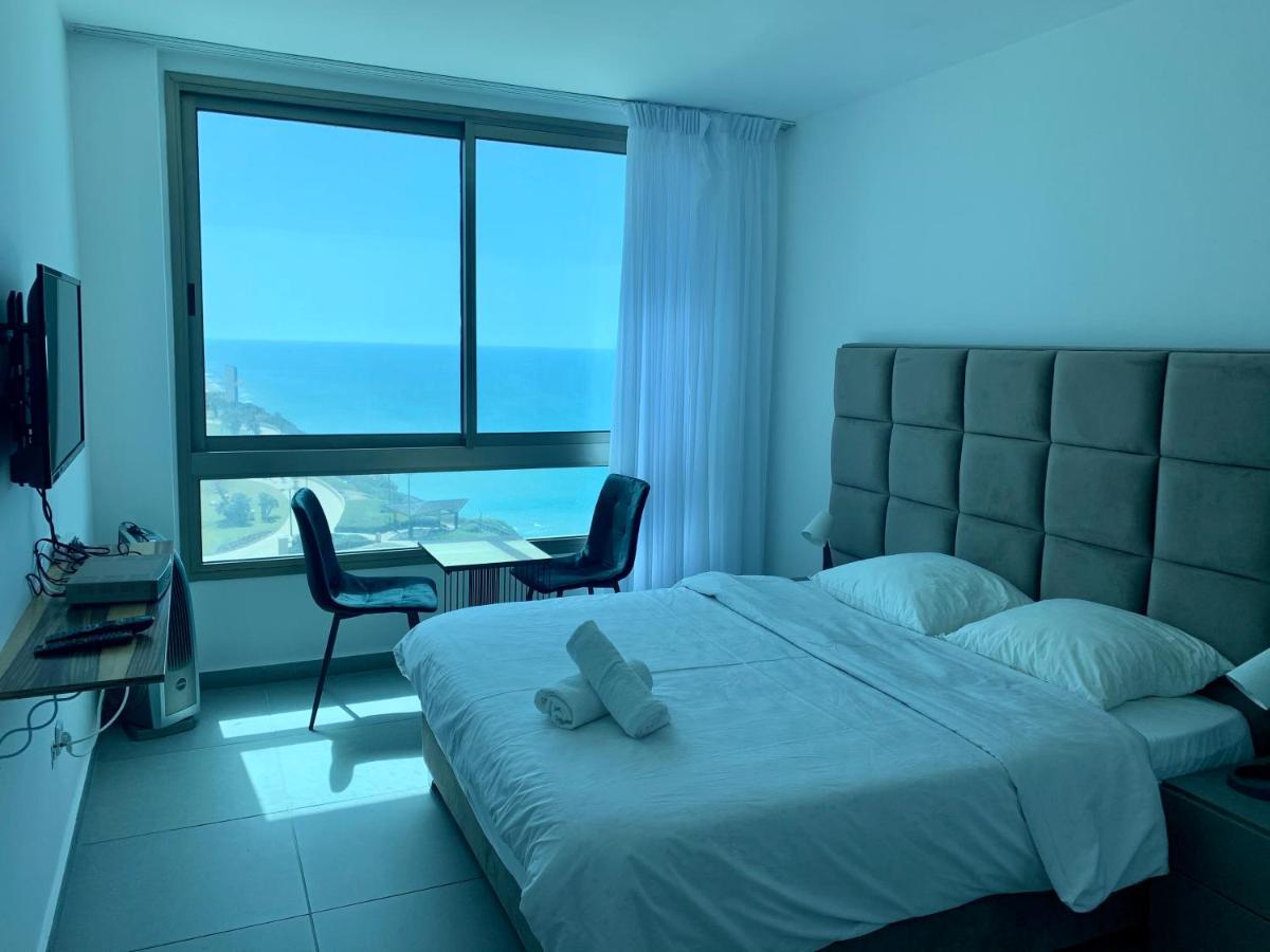 C Tower Apartments Netanya Exterior photo