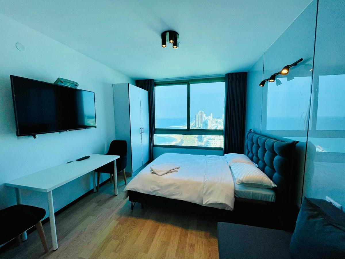 C Tower Apartments Netanya Exterior photo