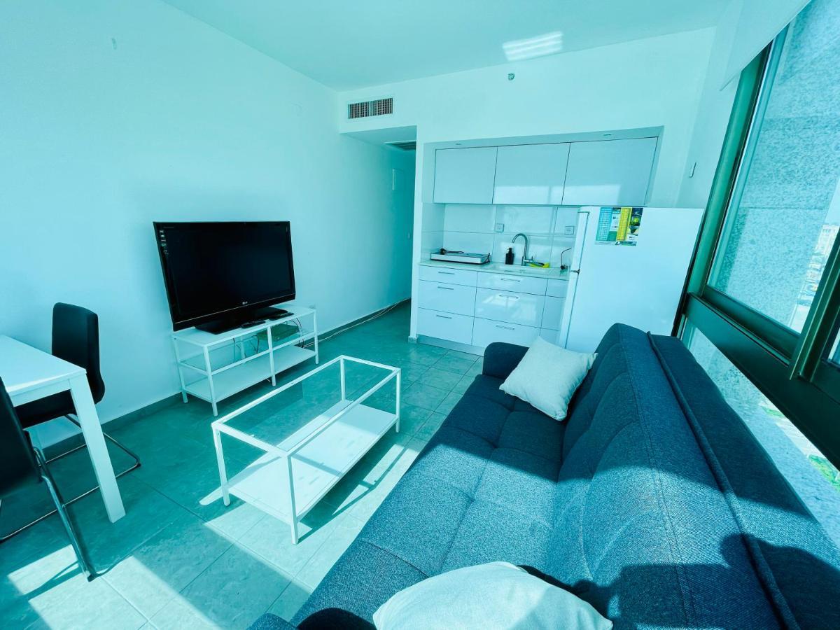 C Tower Apartments Netanya Exterior photo